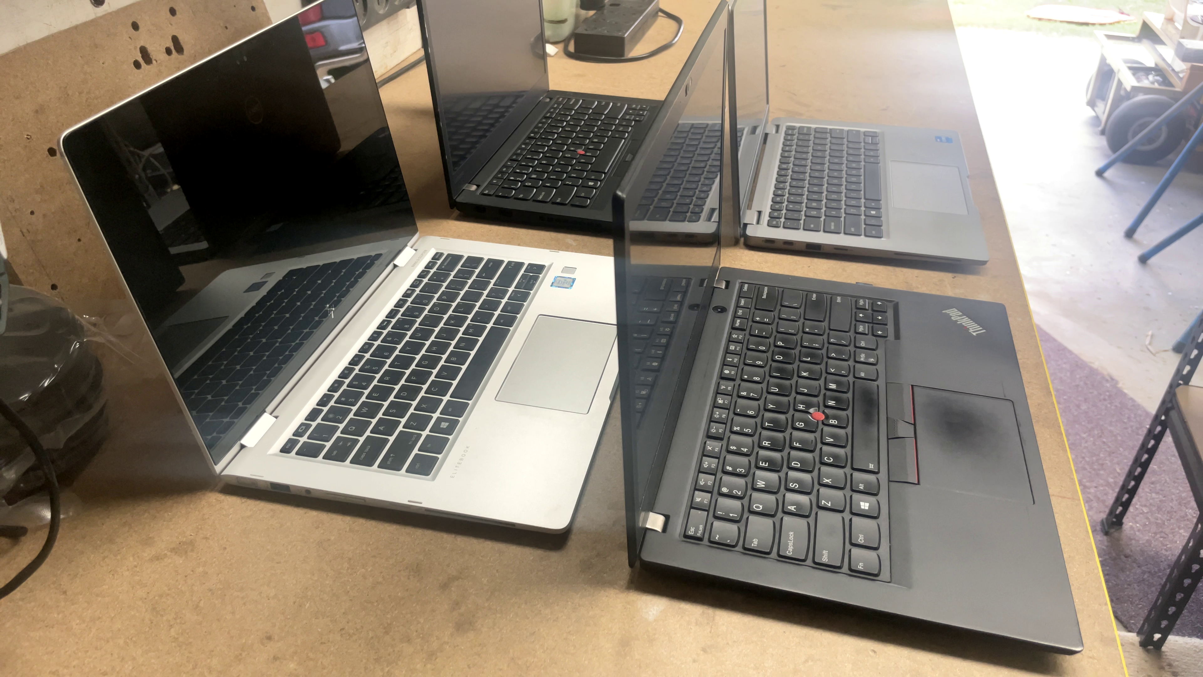 Auto Keyboard plugged into laptop